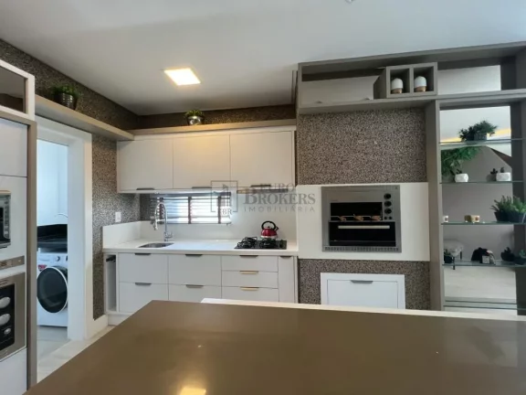 Imagem Apartamento com 3 suítes à venda no Centro de Balneário Camboriú/SC