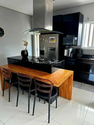Imagem Casa térrea à venda no condomínio Athenas em Paulínia/SP

 Casa térrea com 212m² de área cons...
