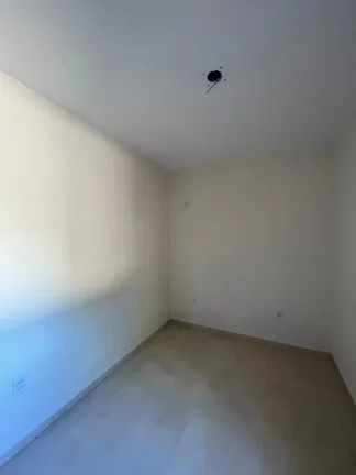 Imagem Linda Casa geminada de 2 quartos e 72 metros quadrados privativos no Bairro Centenário