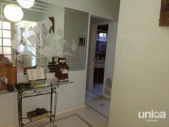 Imagem Bairro São José próximo a UFSM. Linda casa 5 dormitórios Garagem Piscina