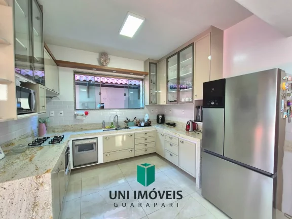 Imagem Luxuosa Casa Duplex com 400 m², Lazer Completo à venda na Praia do Morro - Guarapari