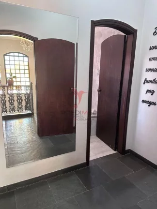 Imagem LINDA CASA com Piscina PROXIMO A UNIV. ESALQ
