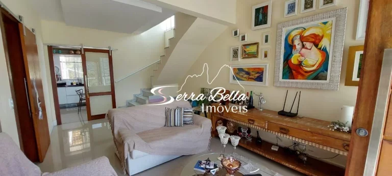 Imagem Casa com 4 dormitórios à venda, 200 m² por R$ 1.350.000,00 - Bom Retiro - Teresópolis/RJ