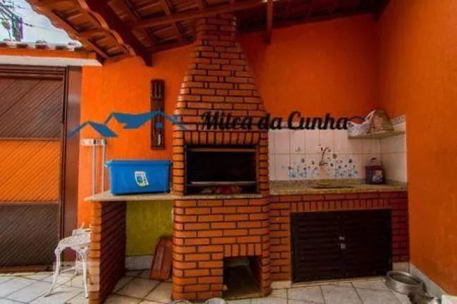 Imagem Sobrado à Venda com 3 dormitórios, 3 vagas, 207m² Construção, Jd Stella, Santo André