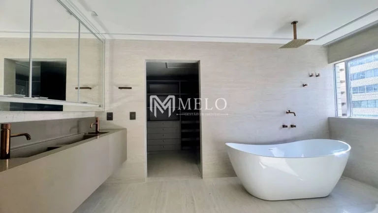 Imagem Oportunidade em BOA VIAGEM: 200m², 03qts, 03suítes, 02vagas../Porteira Fechada.