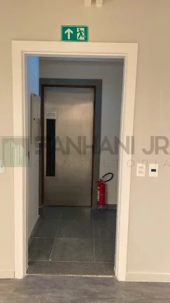 Imagem Prédio Monousuário localizado no privilegiado bairro do Jardim Europa, em uma região de fácil acesso por transporte público e particular. Com um ter