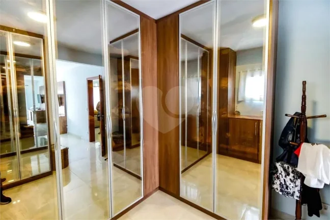 Imagem Sobrado à venda com 4 quartos, sendo 1 suíte, em Vila Sônia, São Paulo - SP