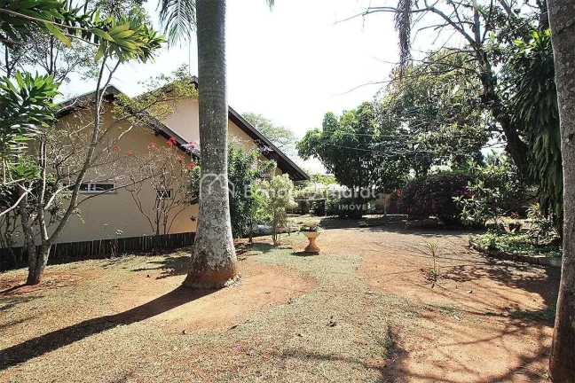 Imagem Casa em Chácara para Venda no Bairro Morumbi em Paulínia/SP.(prox ao centro).

Local privilegiado ...