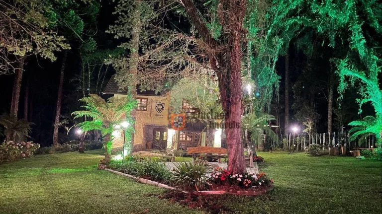 Imagem Chácara com 4 dormitórios à venda, 4000 m² por R$ 2.000.000 - Monte Verde - Camanducaia/MG