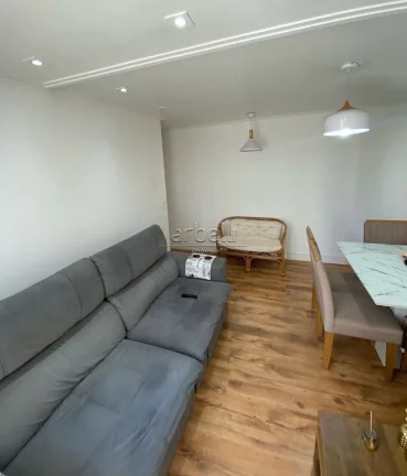 Imagem Apartamento com 54 M², 2 dormitórios, sala, 1 banheiro, área de serviços, cozinha, sacada e 1 va...