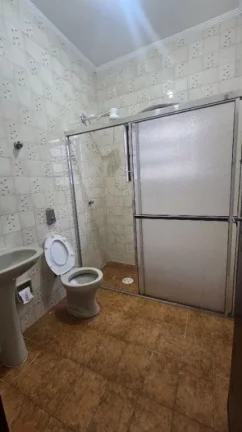 Imagem ? Viva o seu sonho à beira-mar! Imagine morar em uma casa onde o conforto, a praticidade e a localização se unem para oferecer qualidade de vida todos os dias. Essa é a proposta desta belíssima casa geminada, localizada a poucos passos da praia do Maracan