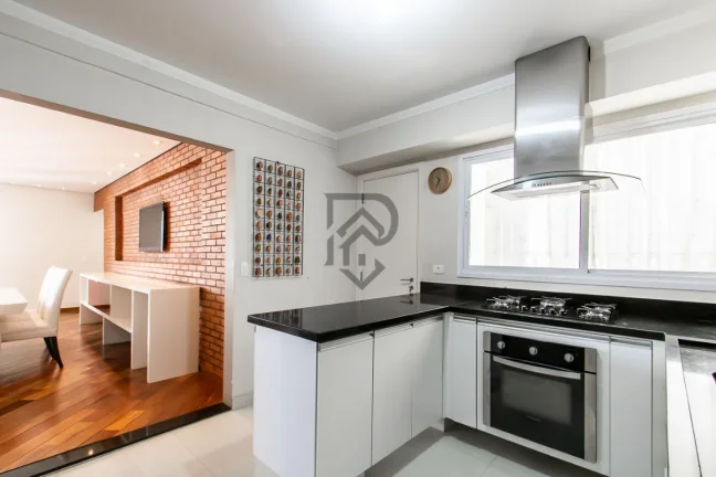 Imagem Apartamento reformado andar alto proximo metrô