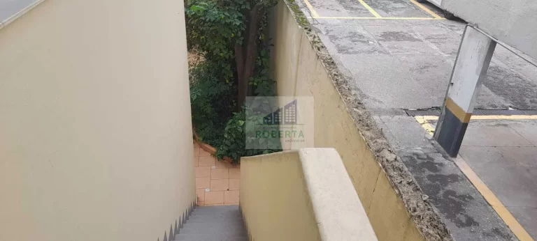 Imagem CASA À VENDA COM 3 DORMITÓRIOS EM INDIANÓPOLIS