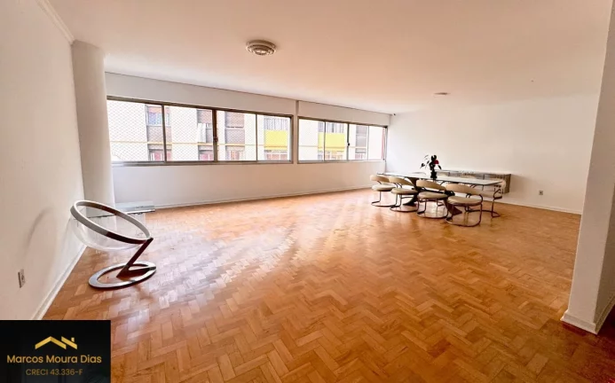 Imagem Apartamento Amplo na Avenida Angélica, 4 dormitórios (2 SUÍTES), possui Hidro e closet. Edifício com 2 Vagas de Garagem