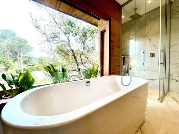 Imagem Casa de condomínio à venda, com 4 quartos, 540m2
