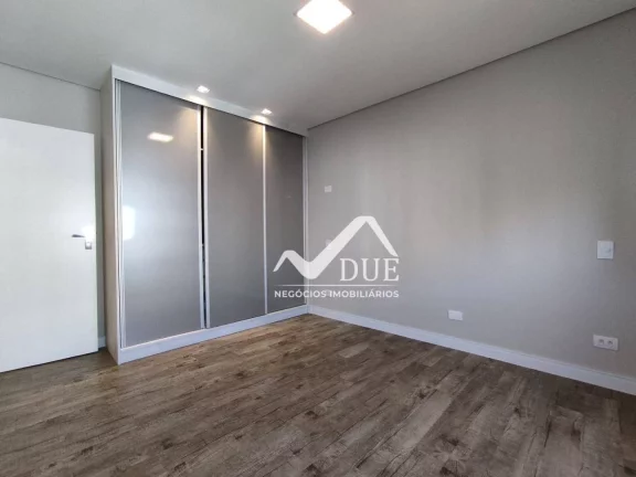 Imagem Apartamento na quadra da praia com 3 suites à venda, 136 m² por R$ 1.060.000 - Boqueirão - Santos/SP