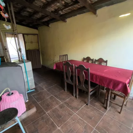 Imagem Casa 2/4 Com Barracao No Santa Luzia