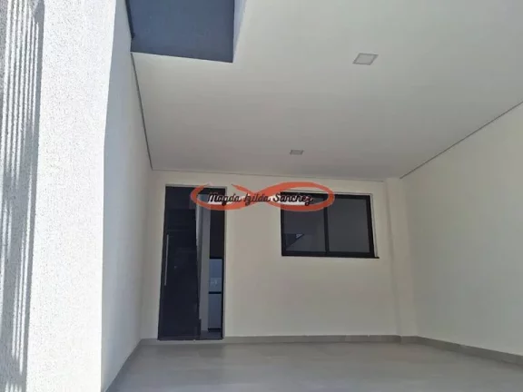 SOBRADO DE ALTO PADRÃO À VENDA NA PENHA.