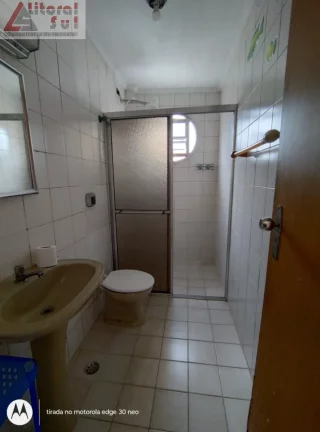 Imagem Imperdível cobertura de 2 quartos com suite e 2 vagas de garagem em Praia Grande-SP!