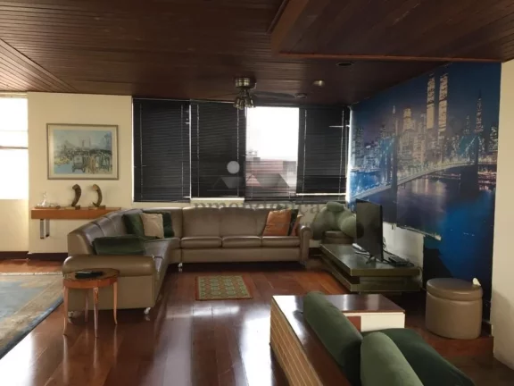 Imagem Cobertura Duplex na Rua Maranhão com 4 suítes e 4 vagas, 779 m2