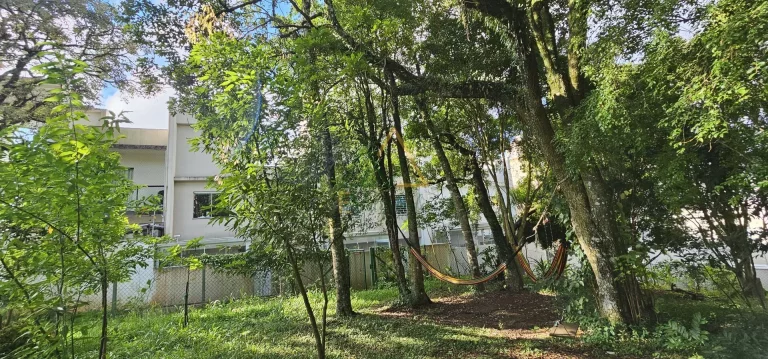 Imagem Sobrado em Condomínio à venda no Santa Cândida Curitiba PR