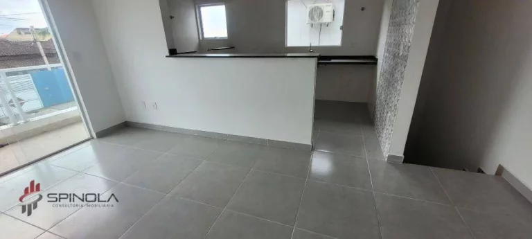 Imagem Sobrado com 1 dormitório à venda, 61 m² por R$ 300.000,00 - Mirim - Praia Grande/SP