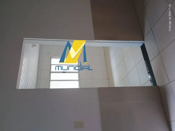 Imagem Cansado de pagar caro por um lugar pequeno? Olha essa casa com quintal.