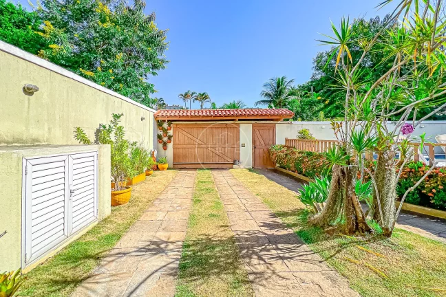 Imagem CASA LINEAR com 4 DORMITÓRIOS e 600m² de terreno no RIOMAR - Barra da Tijuca
