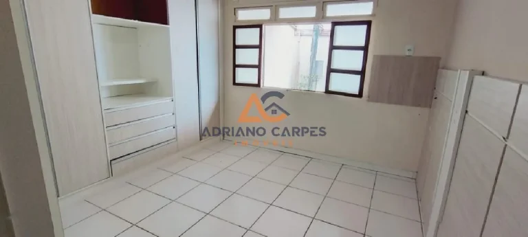 Imagem ALUGUEL Anual de Casa Semi-mobiliado com 3 dormitórios em Bairro Gravatá-Navegantes-SC