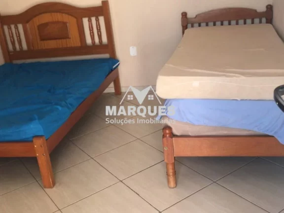 Imagem Belíssima Chácara à Venda  1.200m² de Lazer e Conforto!