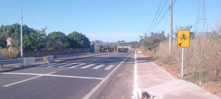 Imagem Chácara para Venda em Brasília, Setor Habitacional Tororó (Jardim Botânico), 3 dormitórios, 1 suíte, 2 banheiros, 2 vagas