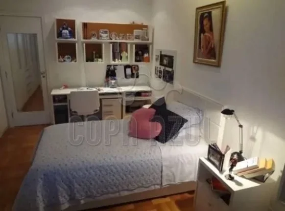 Imagem Copacabana – Avenida Rainha Elizabeth da Bélgica | Residencial › Apartamento 3 quarto(s) à Venda
