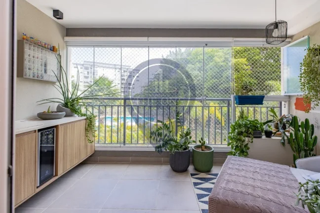 Imagem Apartamento à venda em São Paulo-SP, bairro Santo Amaro: 2 quartos, 2 suítes, 3 banheiros, 2 vagas de garagem, 83m². Aproveite!