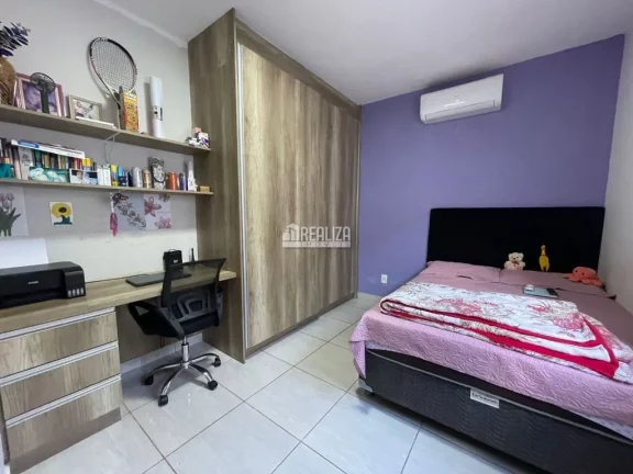 Imagem Casa à venda no bairro Parque dos Girassóis em Uberaba