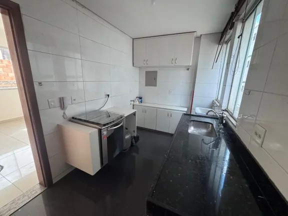 Imagem Excelente apartamento, 3 quartos sendo um com suite, sala ampla pra dois ambientes em porcelanato, c...