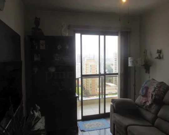 Imagem Apartamento excelente, com terraço, lavabo, 4 dormitórios sendo 1 suíte, piso em tacos e tudo bem...