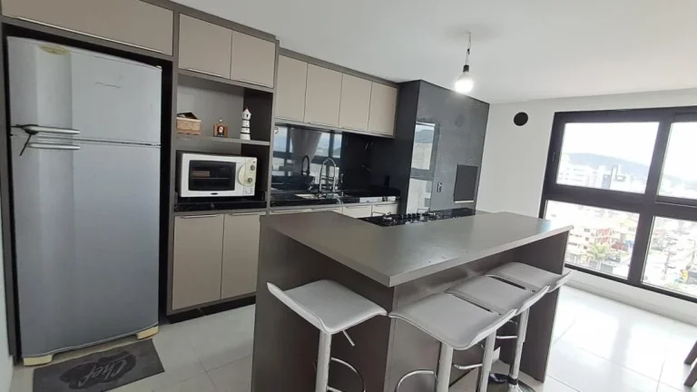 Imagem ALUGUEL TEMPORADA de Apartamento mobiliado com 3 dormitórios sendo 1 suíte e 2 Demi-suíte no Bairro Gravatá-Navegantes-SC