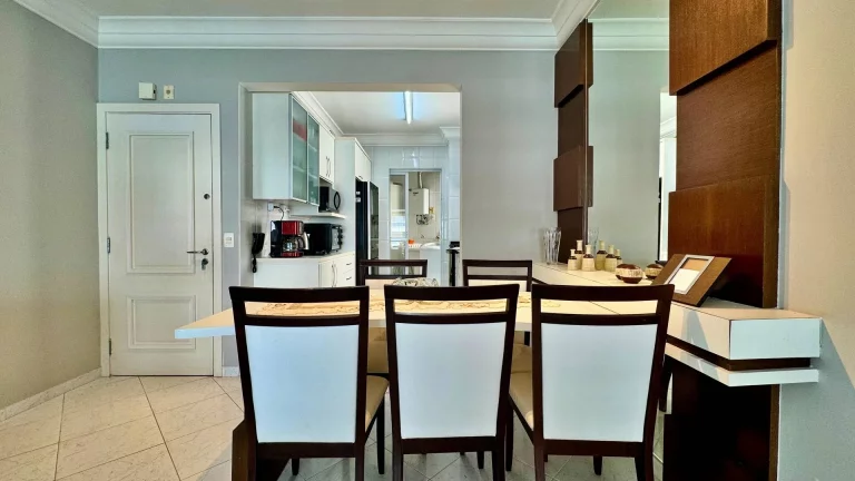 Imagem Apartamento com 3 dormitórios à venda, 113 m por R$ 3.900.000,00 - Riviera