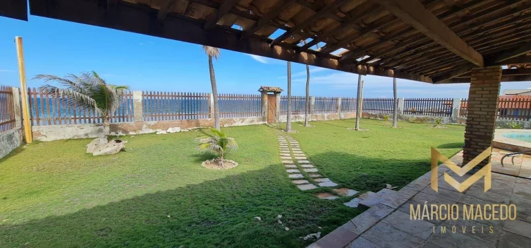 Imagem Casa pé na areia com 6 suítes à venda, 394 m² por R$ 3.000.000 - Morro Branco - Beberibe/CE
