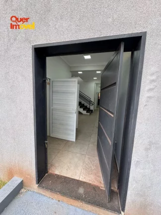 Imagem Galpão Comercial de Alto Padrão em Ribeirão Preto-SP, Recreio Anhangüera! 3 banheiros, 1.240m² de área. Locação já! Quer Imóvel Negócios Imobiliários!