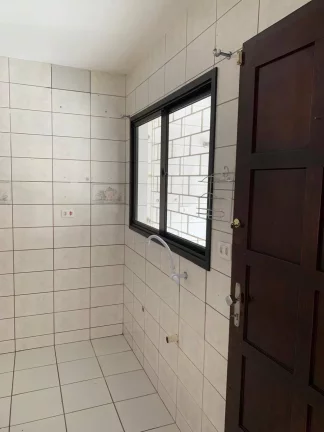 Imagem Sobrado no Boqueirão - Frente para Rua - R$530 mil