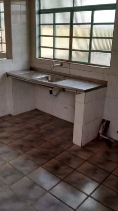 Imagem Sobrado com 6 dormitórios à venda, 178 m² por R$ 400.000,00 - Jardim Imperial - São José dos Campos/SP