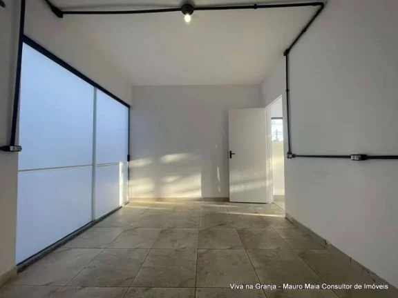 Imagem Linda loja no melhor ponto comercial da Granja Viana Na cara do Alphaville
