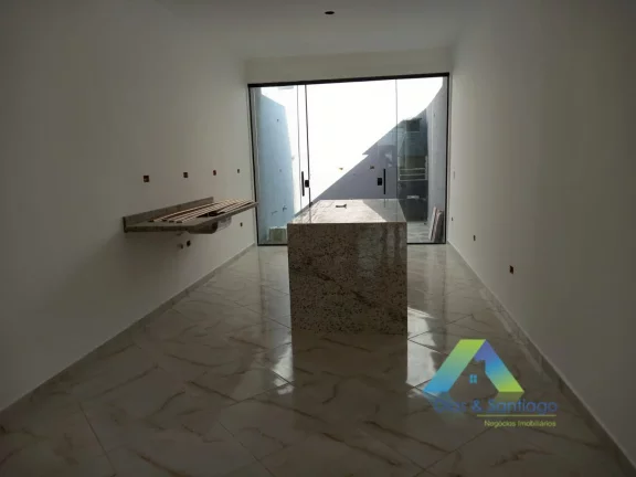 Imagem Lindo e novo sobrado com 125 m² em 3 dormitórios, 1 suíte e 2 vagas.