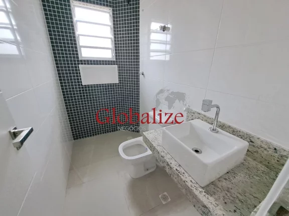 Imagem Sobreposta alta à vendacom 155m², 3 quartos, 2 suítes, piscina, churrasqueira por R$1.300.000,00 no Embaré em Santos