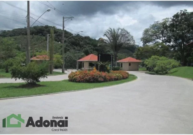 Terreno a venda com 1.026 m2 no Condomínio Serra dos Cristais,Ac, Carros