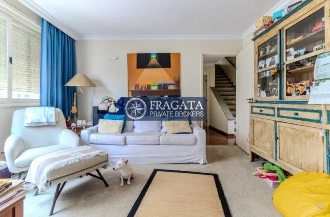 Imagem Cobertura Triplex Higienópolis - 337M², 4 Dorms, 1 Suíte, 3 Vagas, Armários, Despensa, Lavabo.