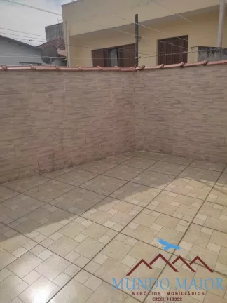 Imagem SOBRADO FUNDAÇÃO -2 DORMS - 2 WC- ACEITA PERMUTA - R$ 450.000.00 !!!