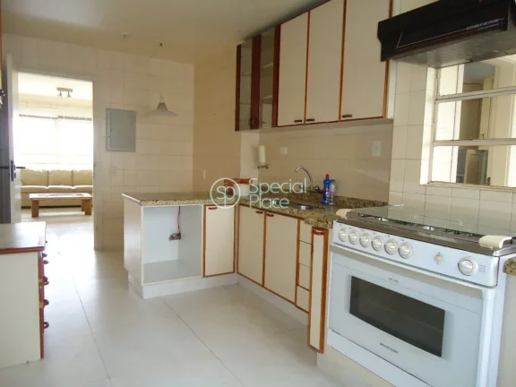 Imagem Apartamento com ótima planta e excelente localização em Perdizes. São 117m2 de área privativa, ...