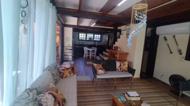 Imagem CASA COM 4 DORMITÓRIOS SUÍTES - PRAIA CAMBURI - SÃO SEBASTIÃO